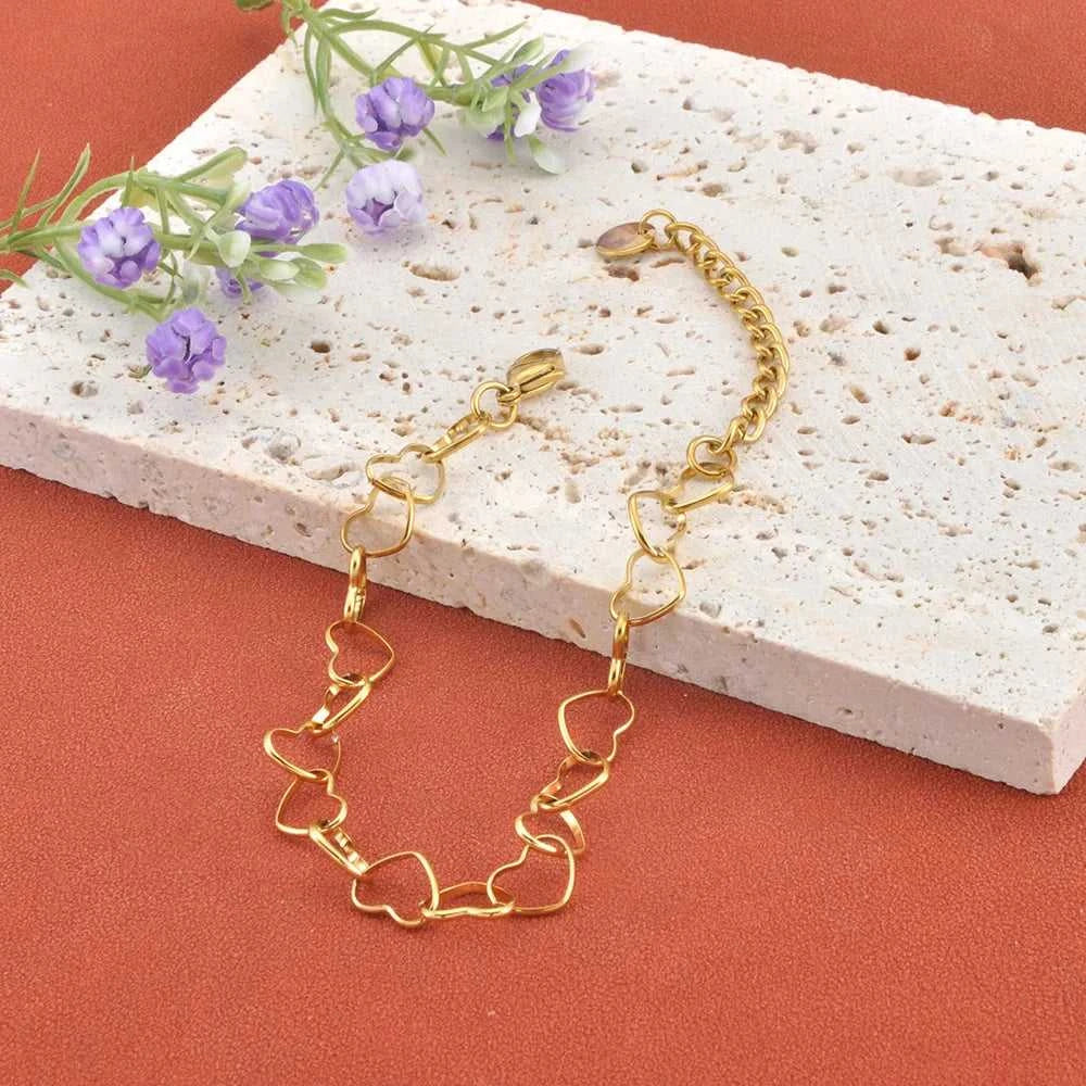 Lokaer Stainless Steel Heart Shaped Hollow Out Chain Bracelet for Women 18K Gold Plated Fashion Waterproof Daily Jewelry B25220 The jack market .AU The jack market .AU Jewellery & Chains $ 53 200001034:1433145302#B24053P-Tree