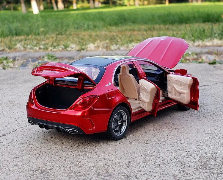 1:32 Mercedes C-Class Diecast Alloy Car Model – Sound & Light Toy Gift