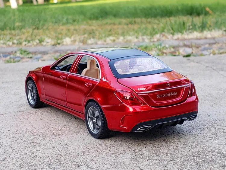 1:32 Mercedes C-Class Diecast Alloy Car Model – Sound & Light Toy Gift