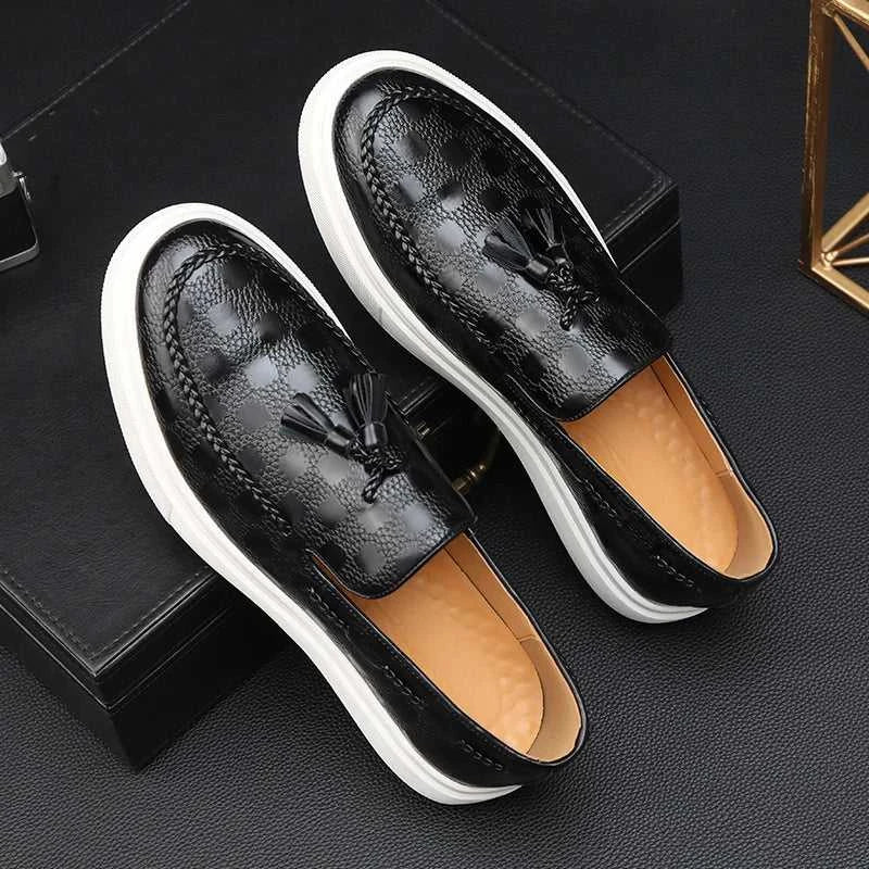 Fashion Men's Casual Shoes Embossed Leather Men Classic Retro British Style Tassels Loafers Mens Slip-on Outdoor Driving Flats The jack market .AU The jack market .AU Step Up Your Style: Trendy Shoes for Every Occasion! $ 101 14:193#S11 Black;200000124:200000364#39 (US 6.5);200007763:201336100