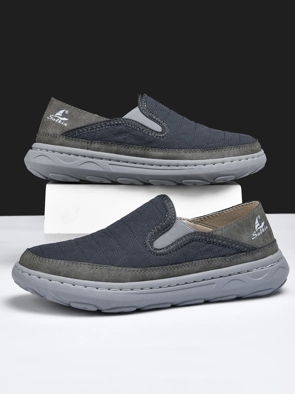 New Spring Breathable Sneakers Men Casual Shoes Lightweight Slip On Loafers Men Outdoor Shoes Walking Elastic Pantshoes Flats