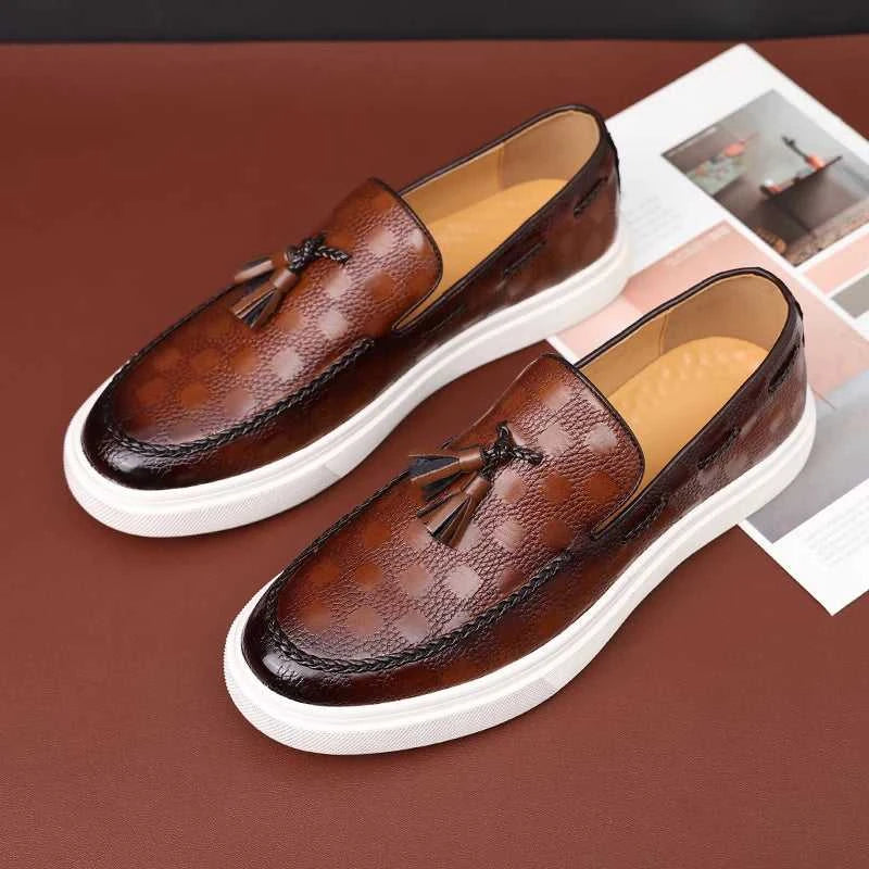 Fashion Men's Casual Shoes Embossed Leather Men Classic Retro British Style Tassels Loafers Mens Slip-on Outdoor Driving Flats The jack market .AU The jack market .AU Step Up Your Style: Trendy Shoes for Every Occasion! $ 101 14:193#S11 Black;200000124:200000364#39 (US 6.5);200007763:201336100
