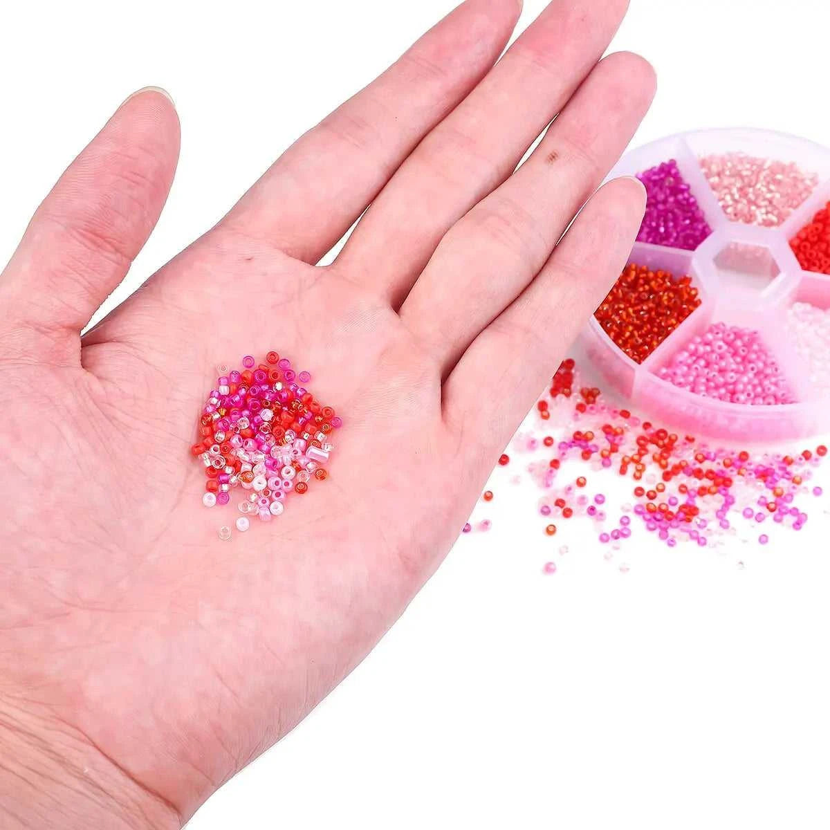 3900pcs Glass Rice Beads 6 Grid Set Box Loose Beads Handmade Bead String Material Pack DIY Bracelet Necklace Jewelry Accessories The jack market .AU The jack market .AU Jewellery & Chains $ 48 14:29;5:100016944#2mm about3900pcs