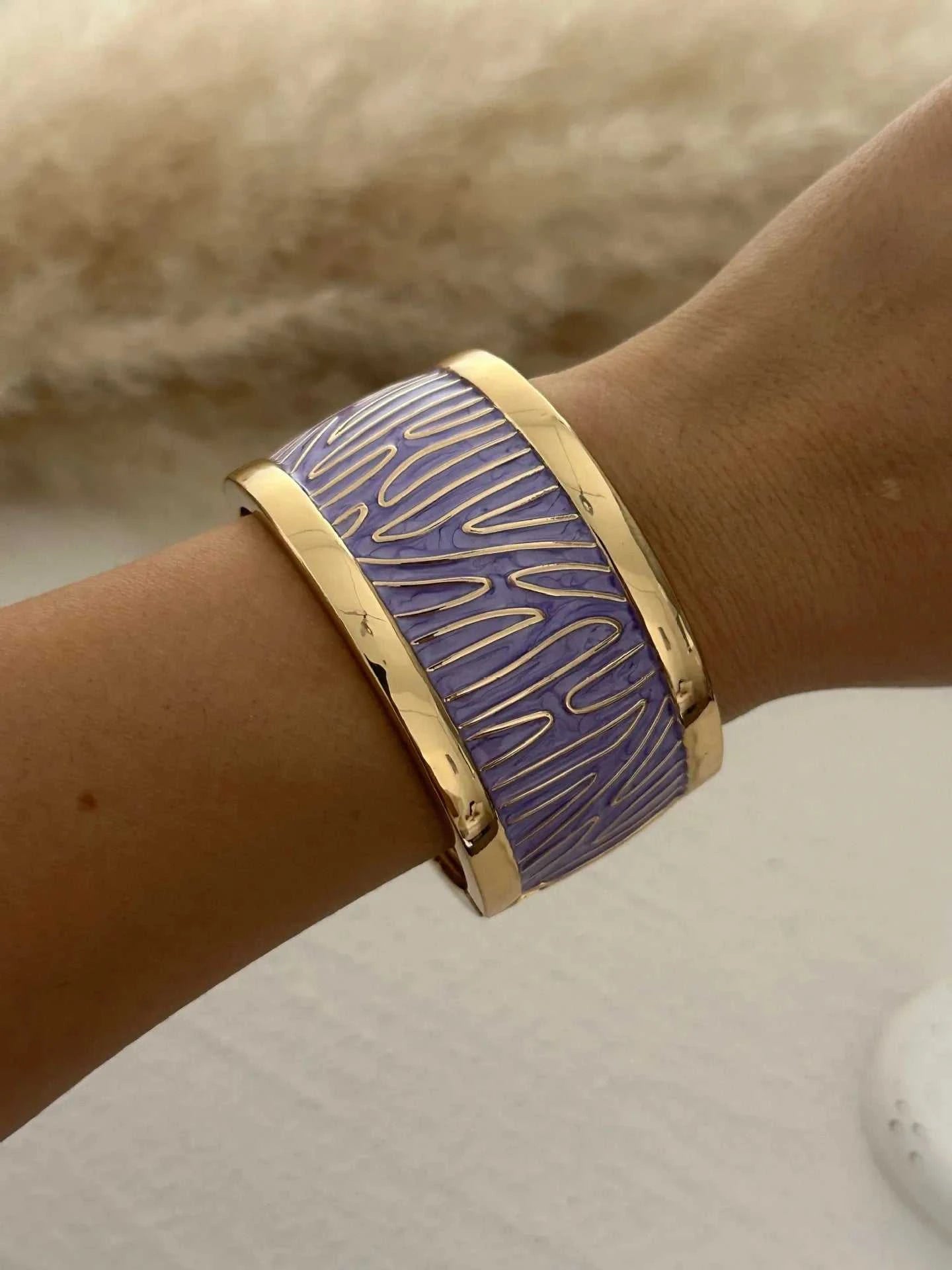 KMVEXO Irregular Purple Color Dripping Oil Zinc Alloy Enamel Bangles Geometric Wide Cuff Spring Bracelets For Women Jewelry ﻿ The jack market .AU The jack market .AU Jewellery & Chains $ 52 200001034:361181#35661-Purple