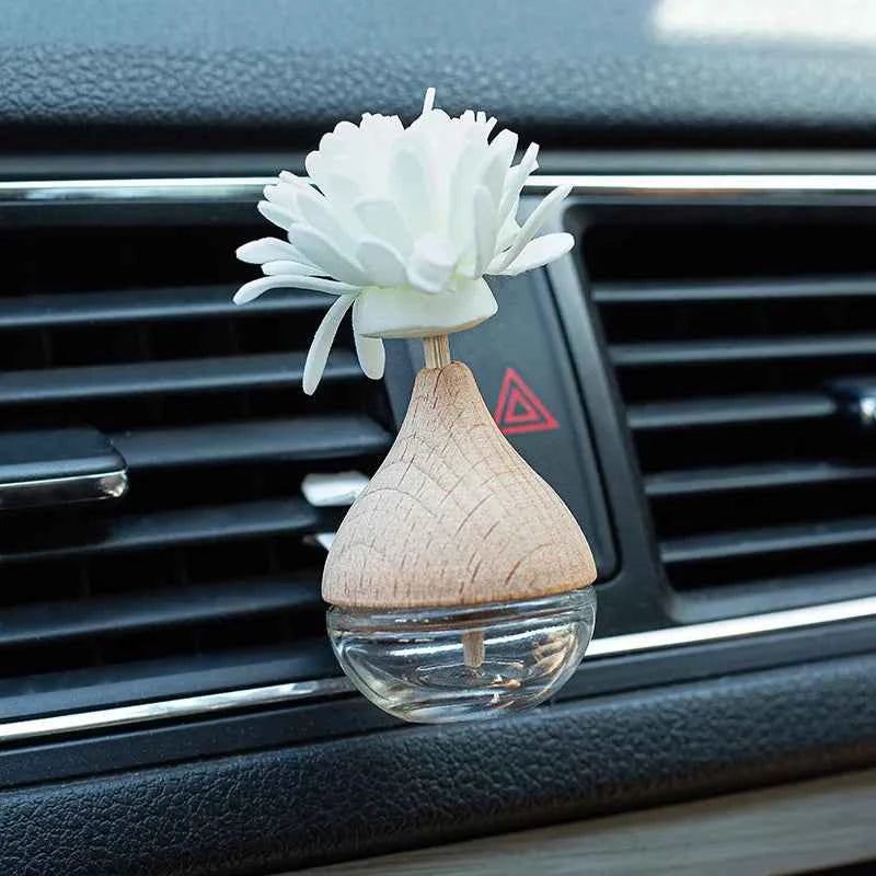 10pcs 10ml Empty Glass Essential Oil Diffuser Bottle with Lid for Car Air Freshener Vent Clip Portable Perfume Fragrance Bottle