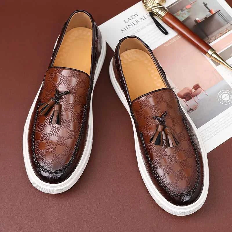Fashion Men's Casual Shoes Embossed Leather Men Classic Retro British Style Tassels Loafers Mens Slip-on Outdoor Driving Flats The jack market .AU The jack market .AU Step Up Your Style: Trendy Shoes for Every Occasion! $ 101 14:193#S11 Black;200000124:200000364#39 (US 6.5);200007763:201336100