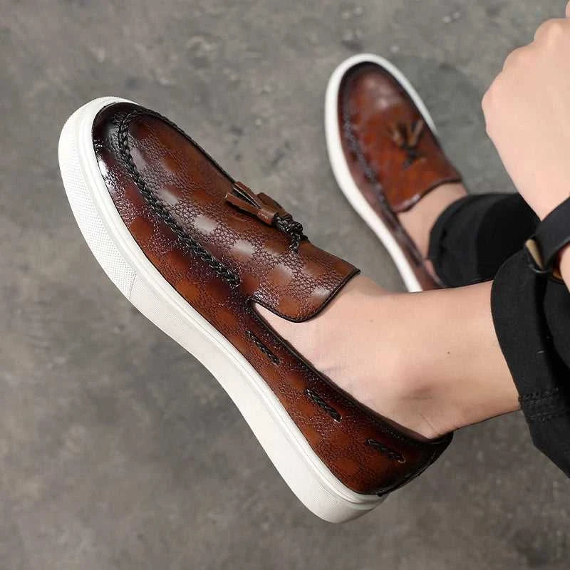 Fashion Men's Casual Shoes Embossed Leather Men Classic Retro British Style Tassels Loafers Mens Slip-on Outdoor Driving Flats The jack market .AU The jack market .AU Step Up Your Style: Trendy Shoes for Every Occasion! $ 101 14:193#S11 Black;200000124:200000364#39 (US 6.5);200007763:201336100