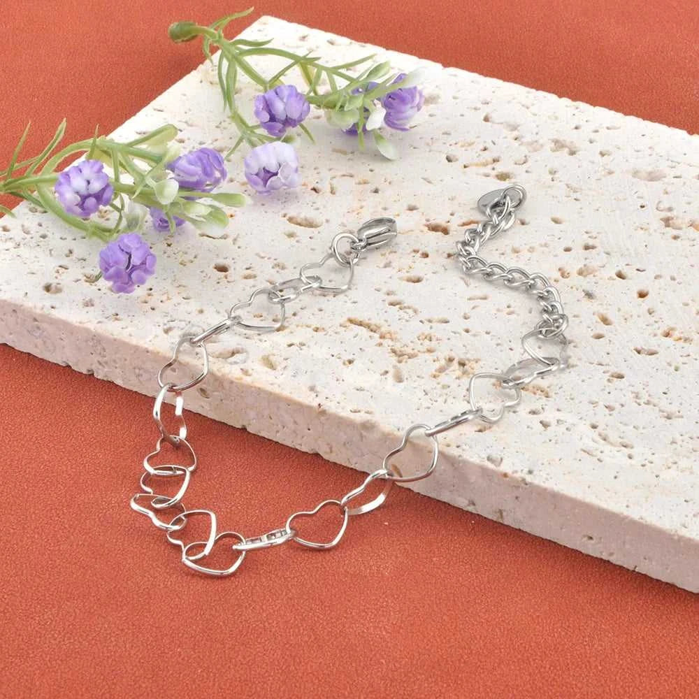 Lokaer Stainless Steel Heart Shaped Hollow Out Chain Bracelet for Women 18K Gold Plated Fashion Waterproof Daily Jewelry B25220 The jack market .AU The jack market .AU Jewellery & Chains $ 53 200001034:1433145302#B24053P-Tree