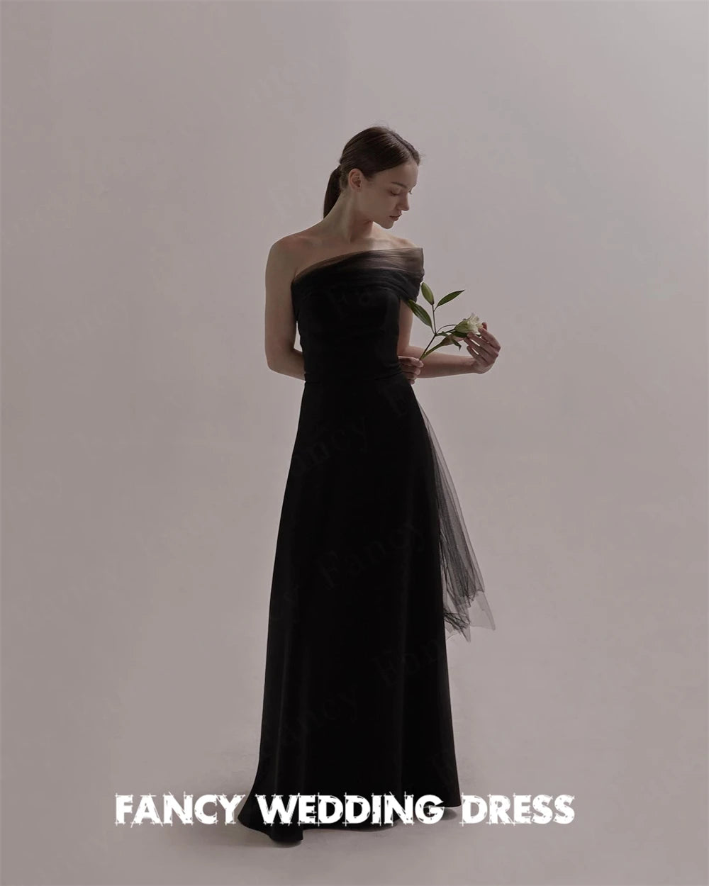 Fancy Simple Black Strapless Korea Wedding Dress A Line Thick Satin Bridal Gown Sleeveless Flower Length Corset Back customized