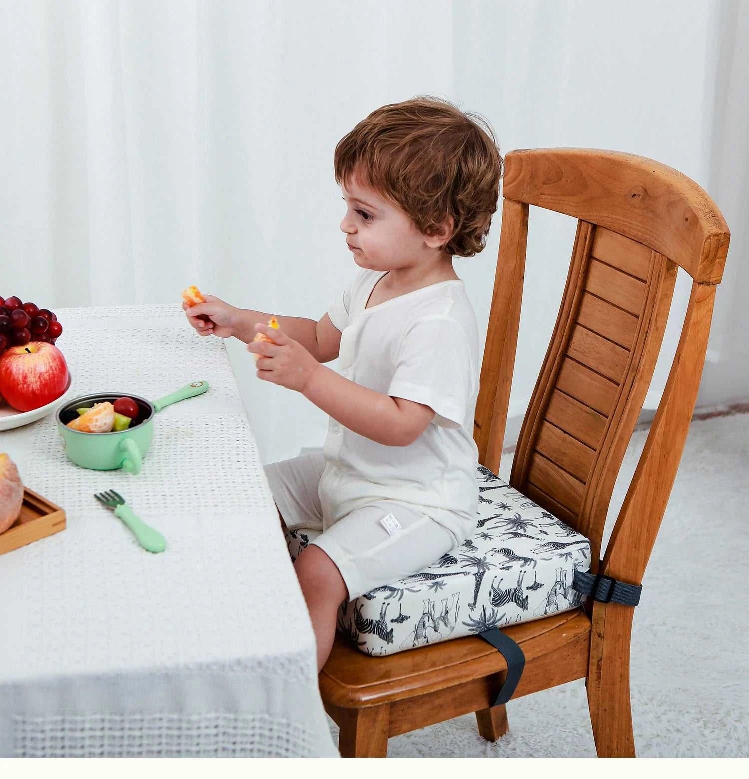 INSULAR Adjustable Cushion Children Seating Washer Kids Booster Seats Baby Dining Heightening Insole Removable Safety Cushions The jack market .AU The jack market .AU Mum & Kids: Essential Products for Every Family $ 40 14:691#Giraffe