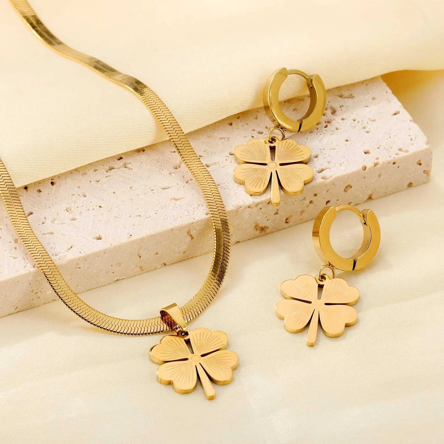 LUXUSTEEL Chain Pendant Earnail Set Four-Leaf Clover Shaped Stainless Steel Pendants Necklace Earring Sets Necklace Jewelry Gift The jack market .AU The jack market .AU Jewellery & Chains $ 51 200001033:200003760#LPS11101G