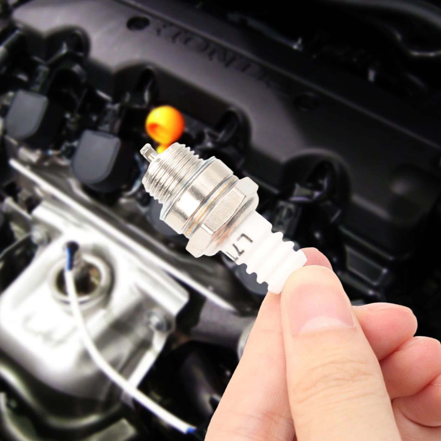 L7T Spark Plugs Engine Parts Universal Small Standard Generator Garden Power Tools Accessories Chainsaw Spark Plugs 1-4pcs