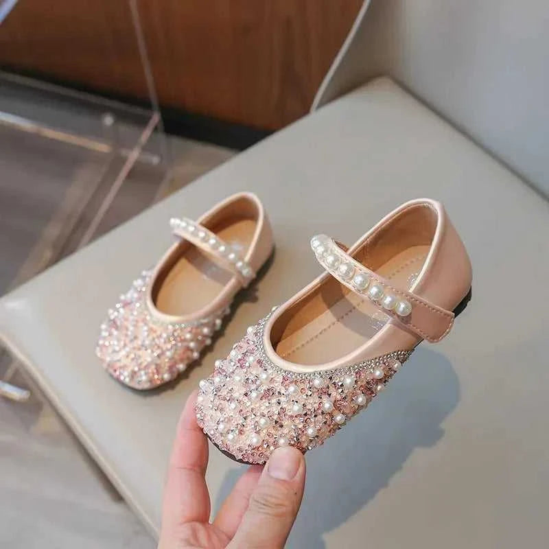 Spring Autumn Girls Leather Shoes Fashion Pearl Rhinestone Little Girl Shoes Soft Bottom Kids Princess Shoes The jack market .AU The jack market .AU Mum & Kids: Essential Products for Every Family $ 44 14:350853;200000124:200000333#CN35 insole 21.7cm